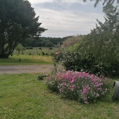 4 Pers Proche Cure Thermale, Futuroscope, Calme Et Nature à Posay Hébergement de vacances