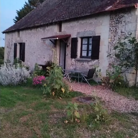 Gite 4 Pers, Jacuzzi, Piscine, Proche Futuroscope, Calme Et Nature A La Roche Posay Holiday home La Roche-Posay