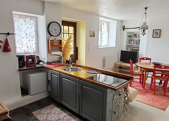 4 Pers Proche Cure Thermale, Futuroscope, Calme Et Nature A Posay Сasa de vacaciones *